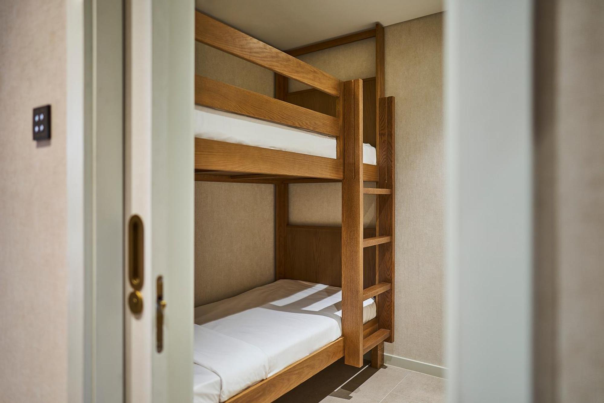 Erth Abu Dhabi Hotel